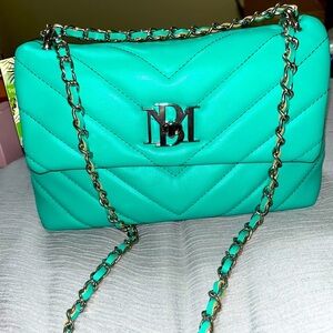 Badgley Mischka Green V Quilting w/ Crossbody Letter Lock, NWT